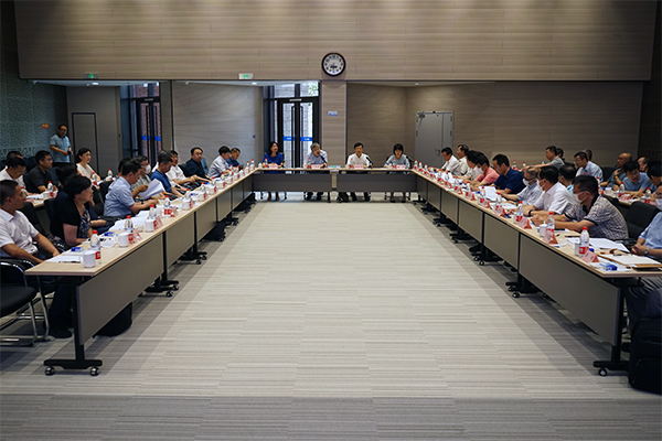 沈陽分院舉辦第35期所級領(lǐng)導(dǎo)干部暑期學(xué)習(xí)班會議