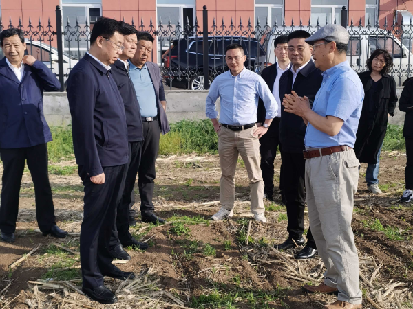遼寧省副省長(zhǎng)李強(qiáng)調(diào)研沈陽(yáng)生態(tài)所昌圖現(xiàn)代農(nóng)業(yè)試驗(yàn)站